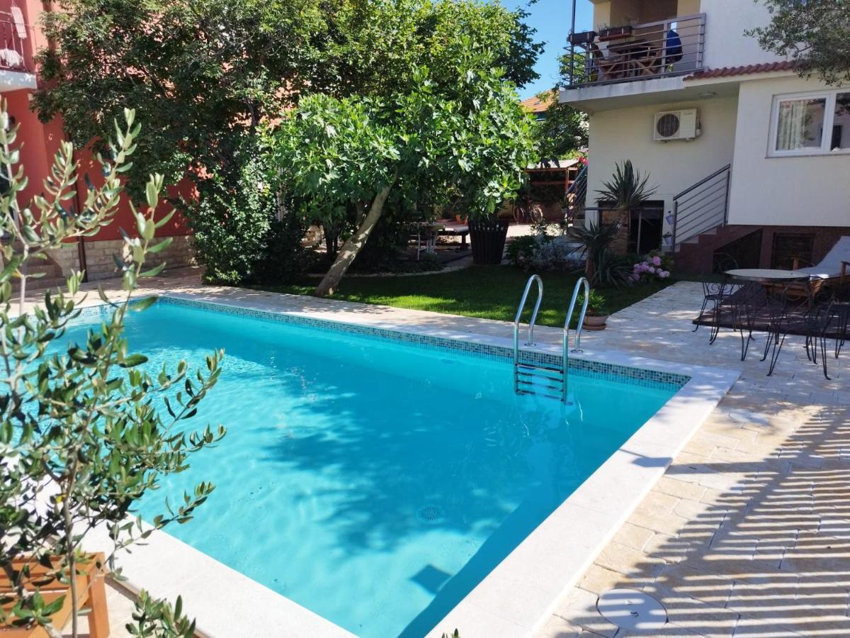 Apartment Kucica 扎达尔 外观 照片